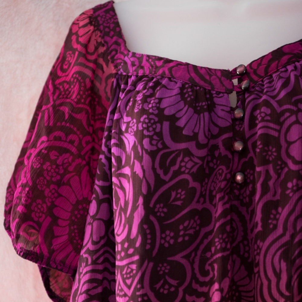 Floral Patterned Blouse - Picture 6 of 8